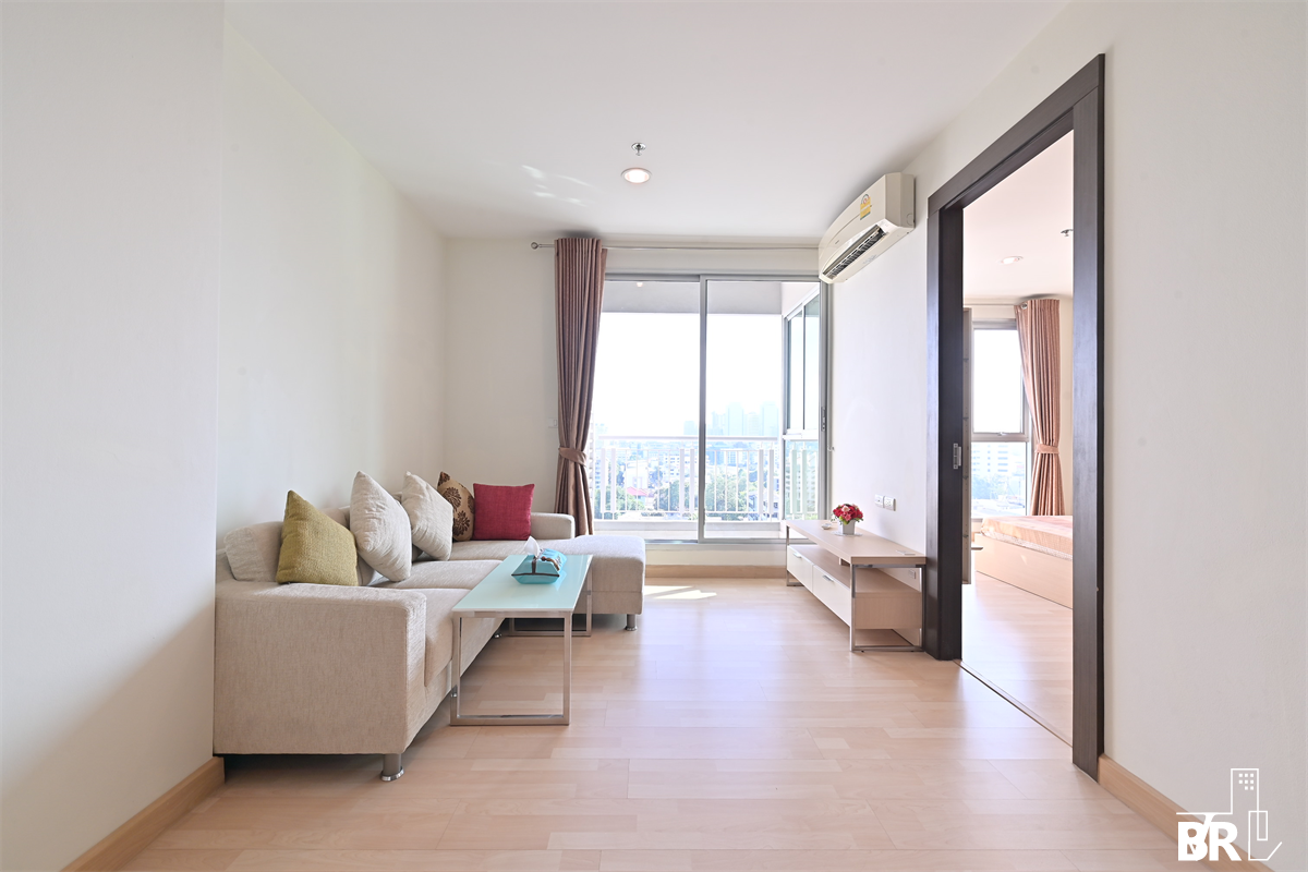 picture High-potential Location, Not as Expensive as You Think RHYTHM Ratchada near MRT Ratchadaphisek Station - 1/10