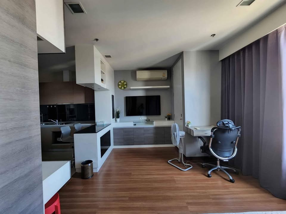picture 🟪🟦🟩🟨🟧 Vantage Ratchayothin for rent // Ready to move in 🛎️🛎️ | Line@: @assetspro - 3/8