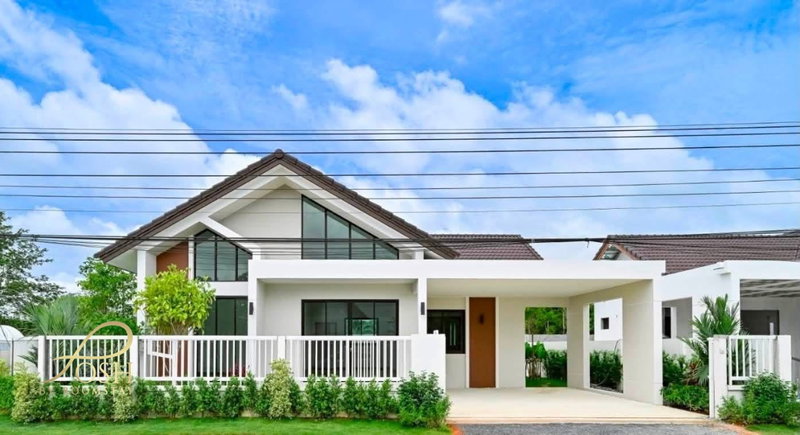 Houses for sale : Aiyada Cozy, Srisoonthorn Spacious family homes in Srisoonthorn, conveniently connected to Cherngtalay, Laguna Phuket