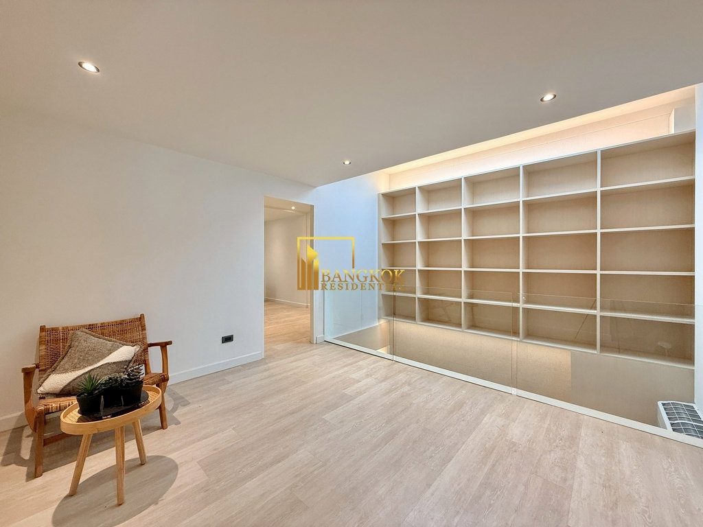 รูป Beautifully Renovated 2 Bedroom Townhouse in Phra Khanong - BR49032CD - รูปที่ 11/28