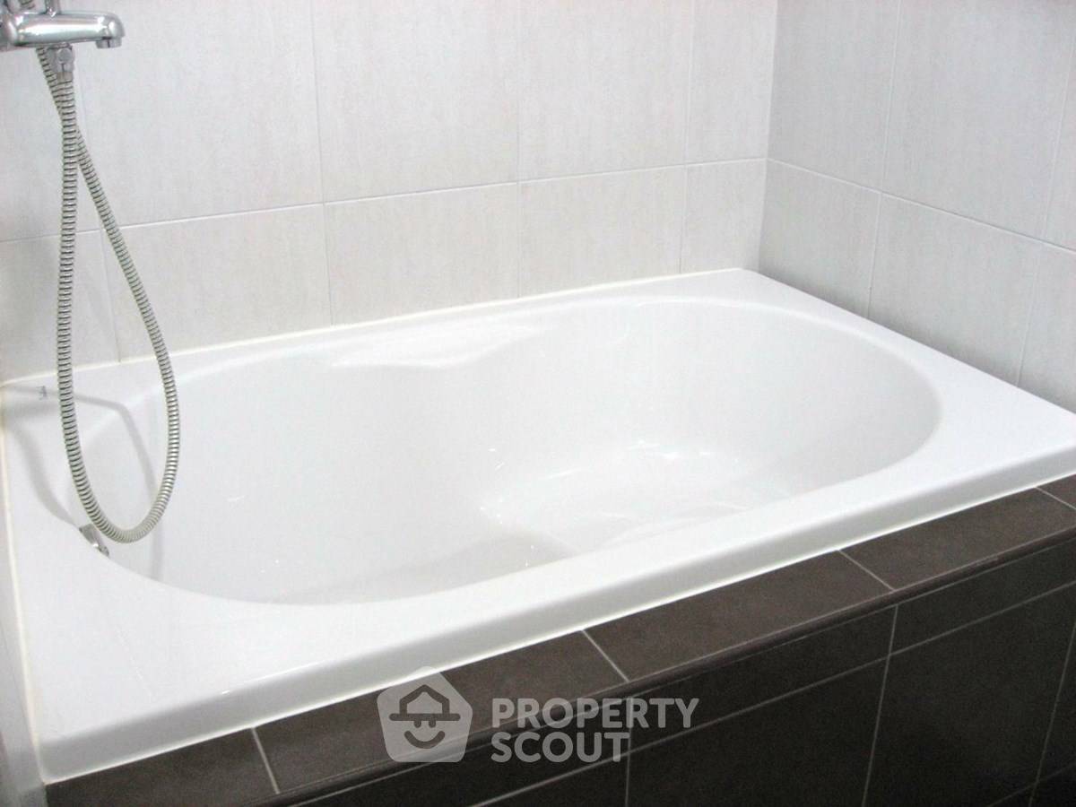 picture 1-BR Condo at Condo One X Sukhumvit 26 near BTS Phrom Phong (ID 2966638) - 7/7