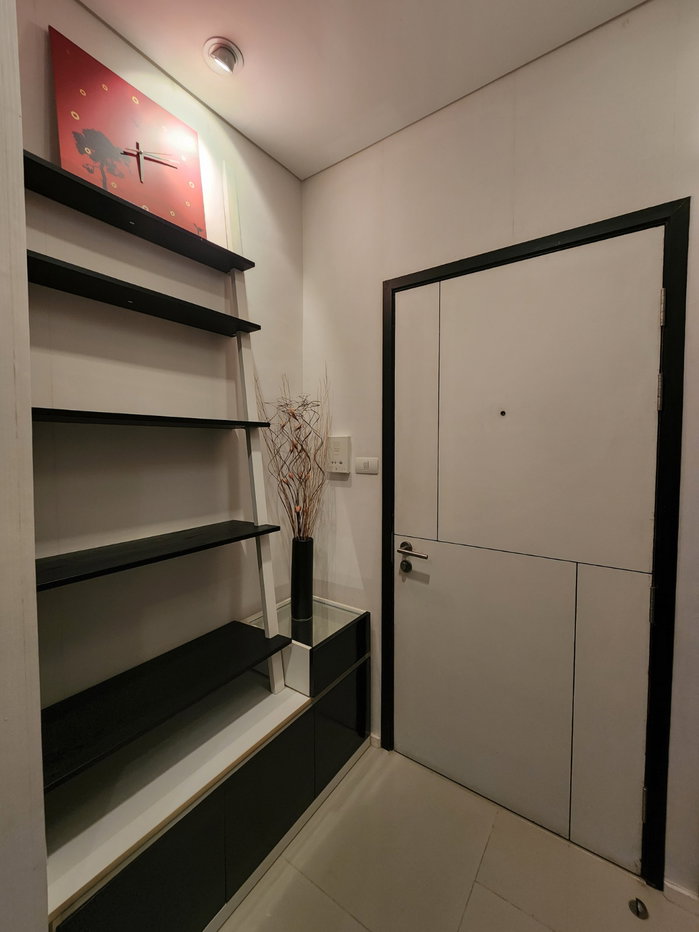 picture ST625/[FOR RENT] Villa Sathorn | 30th Floor River View | Spacious Studio (43.5 sq.m.) | Black & White Style | Next to BTS Krung Thon Buri - 2/8