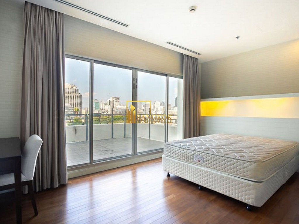 รูป Incredible 5 Bedroom Duplex Penthouse Apartment in Ploenchit - BR0636AP - รูปที่ 11/30