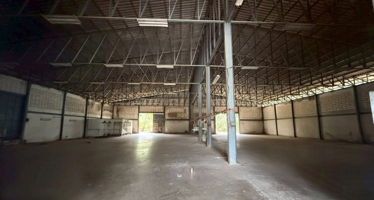 รูป ขายโกดังโรงงานทำเลดี 2อาคาร 5625ตรม. พื้นที่16ไร่2งาน ติดถนนดำ ผังเมืองสีชมพู เทศบาลเกาะพลับพลา อ.เมือง จ.ราชบุรี ( เจ้าของขายเองครับ ) - รูปที่ 3/11