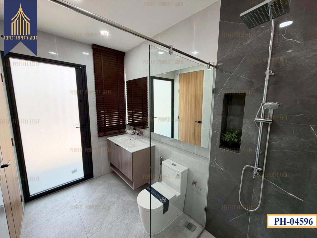 รูป ขายบ้านเดี่ยว 3 ชั้น ปรีชา รามคำแหง-กรุงเทพกรีฑา แปลงมุม  พร้อมลิฟต์ส่วนตัว ทำเลดี - รูปที่ 34/55