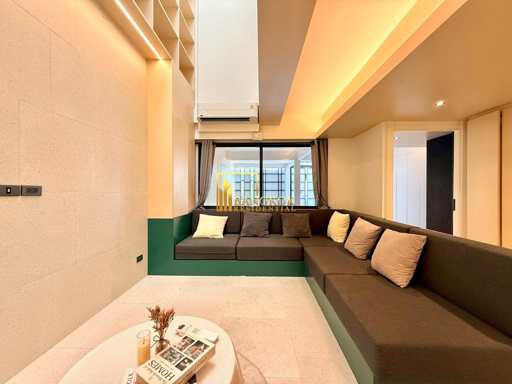 รูป Beautifully Renovated 2 Bedroom Townhouse in Phra Khanong - BR49032CD - รูปที่ 2/28
