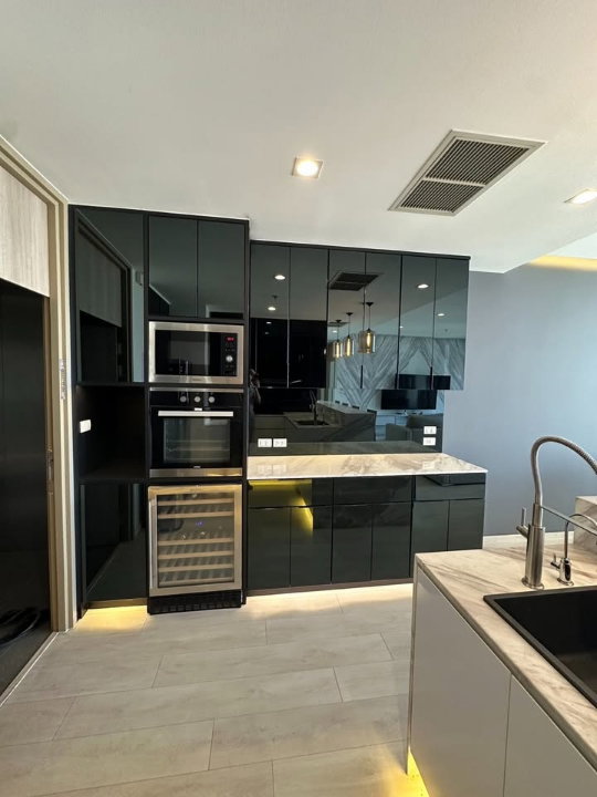 รูป ให้เช่า คอนโดหรู Noble Ploenchit Rare Luxury Corner Unit วิวสถานทูตโล่งสวยมาก ใจกลางเพลินจิต - รูปที่ 2/18