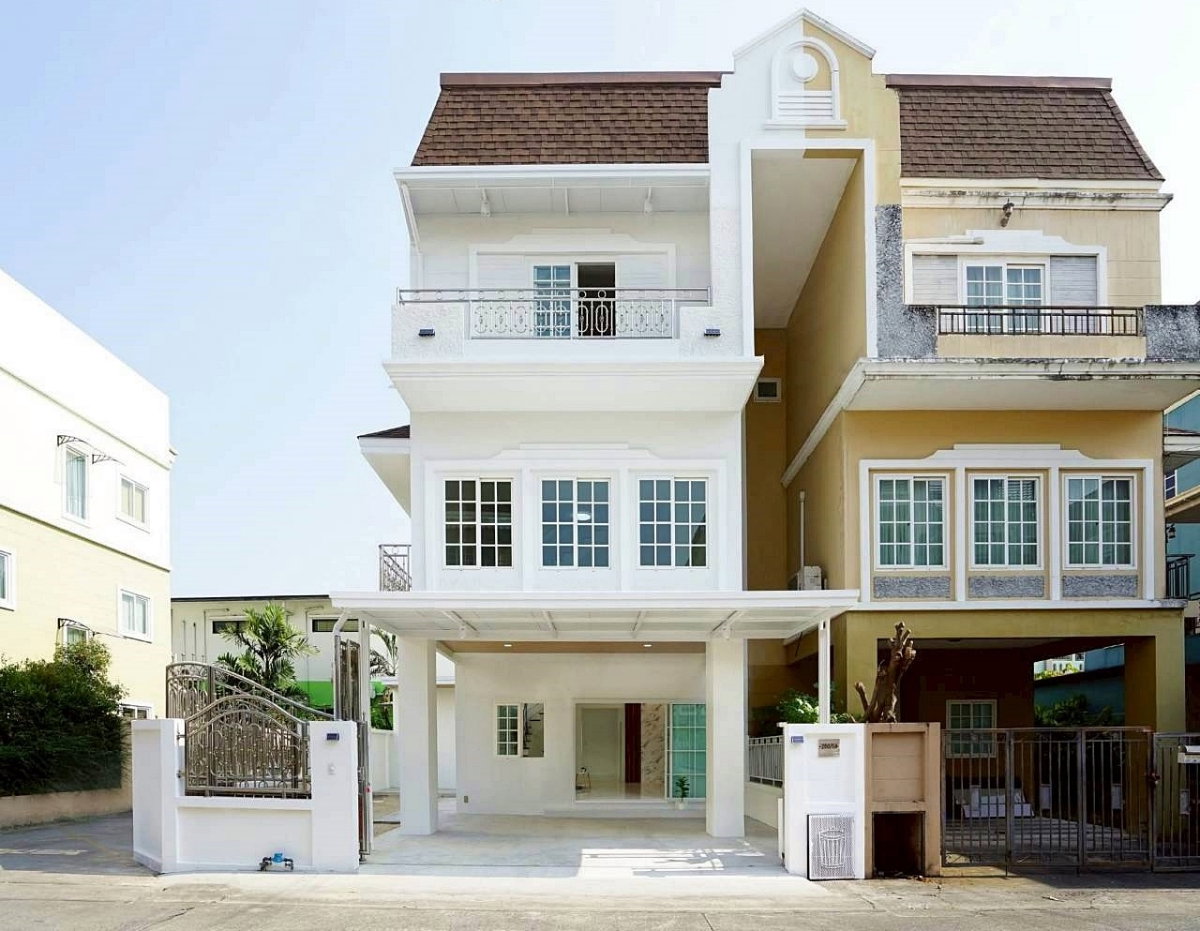 รูป ทาวน์โฮม 3 ชั้น หลังริม  รีโนเวทใหม่  สไตล์มินิมอล   #หมู่บ้านลภาวัน 17  ห่างถนนราชพฤกษ์ เพียง 100 เมตร  ใกล้เซ็นทรัล เวสเกต - รูปที่ 2/29