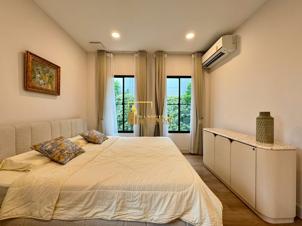 รูป Nantawan Rama 9-Krungthepkreetha | Stunning 4 Bed Luxury House For Sale - BR28238SH - รูปที่ 11/48
