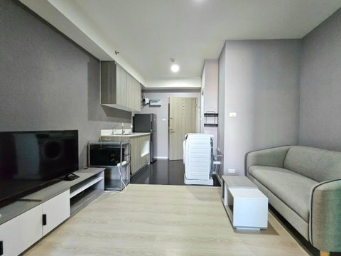 🔥 High floor, beautiful Mega Bangna 🔥 A Space Mega 1 condo for rent. Great location near Mega Bangna mall. Convenient living, everything you need 