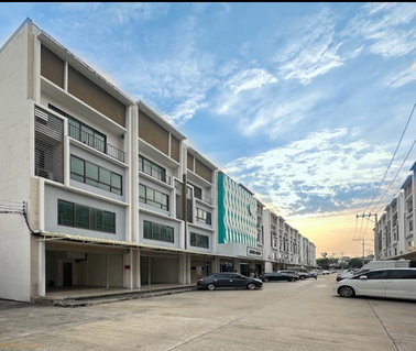 รูปภาพ  Silk Suksawat 4 floors 4 bedrooms, 4 bathrooms