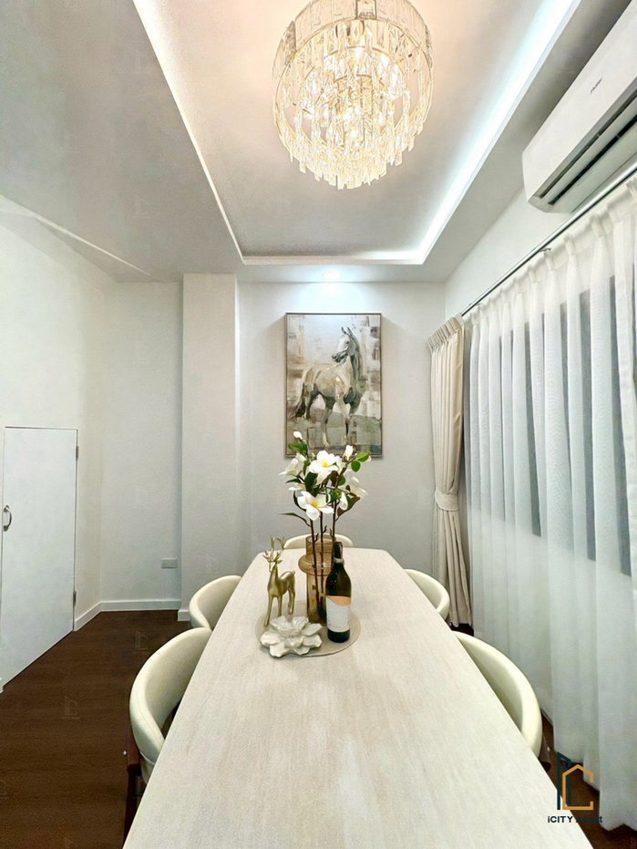 รูป 🔥Home with a warm, cozy feel 5b4b 115k - Townhome @ Huai Khwang 📞Call 090 919 9898 - รูปที่ 7/25