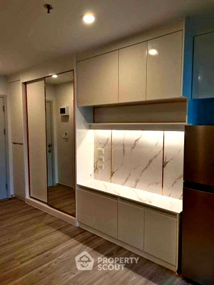 คอนโดให้เช่า : คอนโด 1-ห้องนอน ที่ รีเจ้นท์ โฮม บางนา ใกล้ BTS บางนา (ID 2969009)