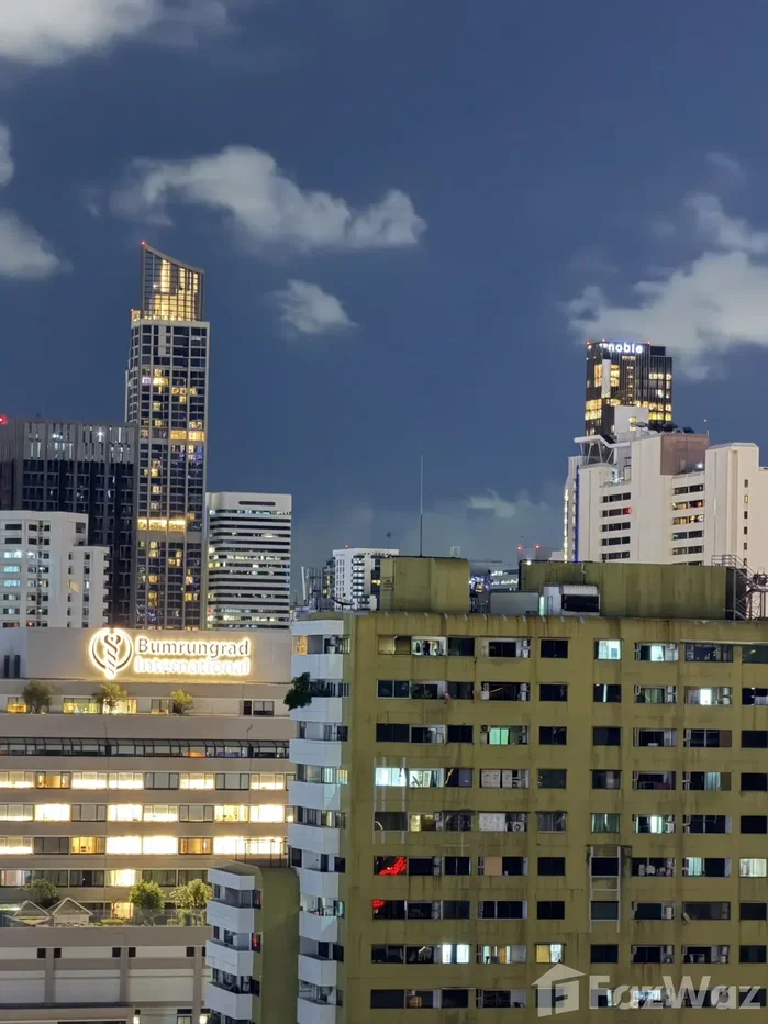 picture Witthayu Complex Condominium (pet friendly) 6437375 - 12/15