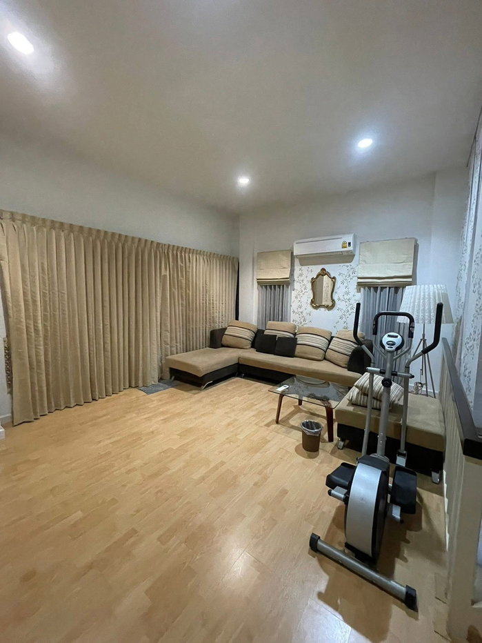 รูป 🏡 ให้เช่า ทาวน์โฮมหรู 3 ชั้น หมู่บ้านพลัสซิตี้พาร์ค สวนหลวง-ศรีนครินทร์ 3 ห้องนอน 4 ห้องน้ำ บ้านมุม พร้อมสวนส่วนตัว - รูปที่ 7/17