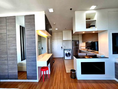 Condos for rent : 🟪🟦🟩🟨🟧 Vantage Ratchayothin for rent // Ready to move in 🛎️🛎️ | Line@: @assetspro