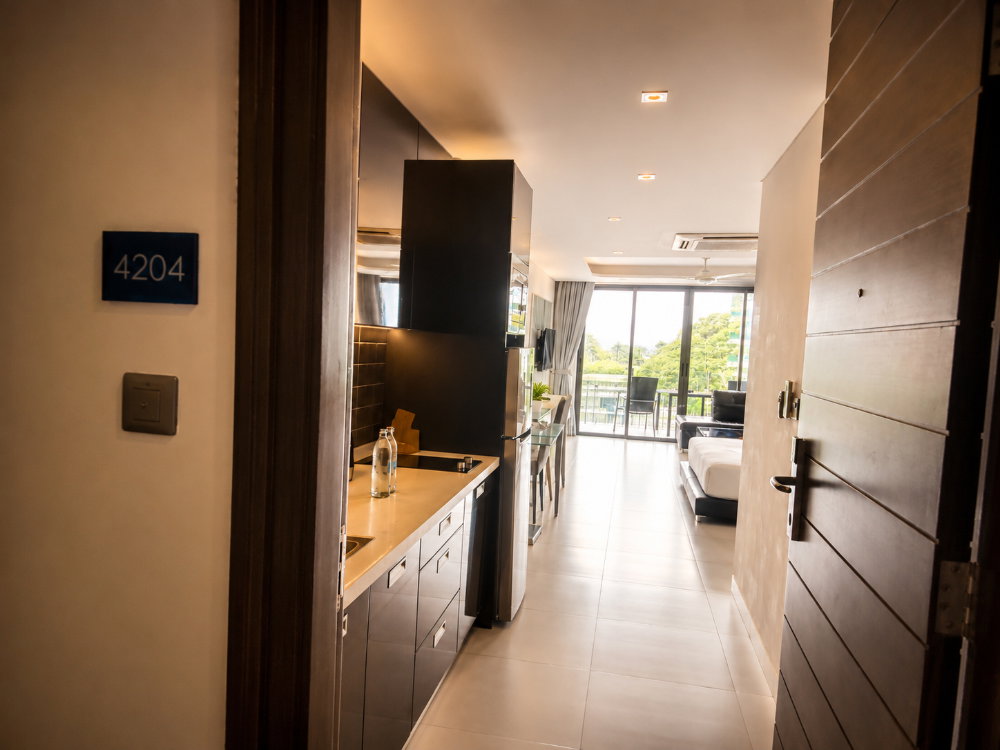 picture 1bed Absolute Patong walking to Tritang beach Seaview - 2/12
