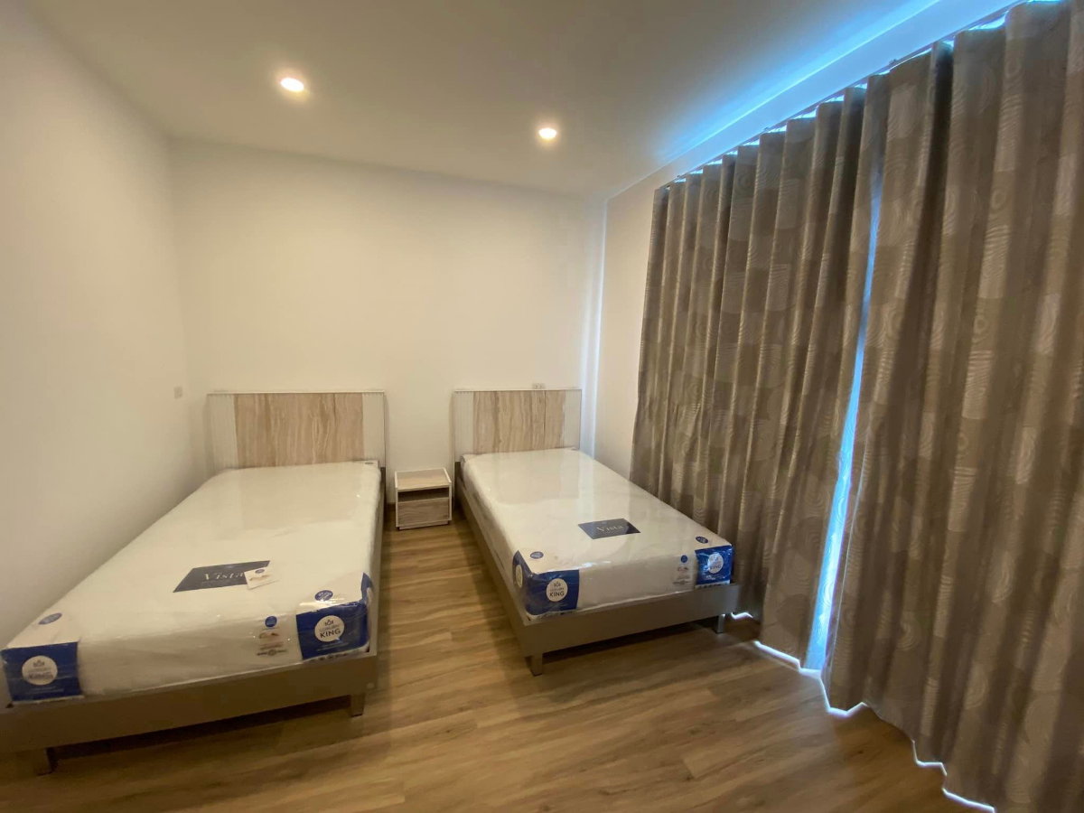 รูป 🏡✨ ให้เช่าทาวน์โฮม 3 ชั้น — Patio ศรีนครินทร์–พระราม 9 📍 ทำเลศักยภาพ ติดสนามกอล์ฟยูนิโก้ เดินทางเข้า–ออกเมืองสะดวก - รูปที่ 7/15