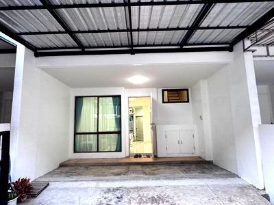 Townhouses for rent Bangna Commercial College : ✨For rent Town House The Private Sukhumvit-Bangchak✨LineID: @Propvel (with @ in front)✨