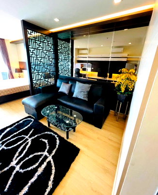 Condos for rent : Sky Walk                    Residence 