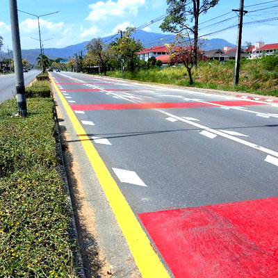 Land for sale Hang Dong Chiang Mai : Beautiful corner plot of land in Chiang Mai, suitable for high-rise construction, adjacent to a 6-lane Royal Flora Ratchaphruek Road.