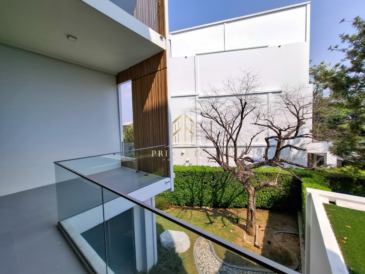 picture VIVE Rama 9 – Luxurious 3-Story Home in Modern Japanese Design - 17/47