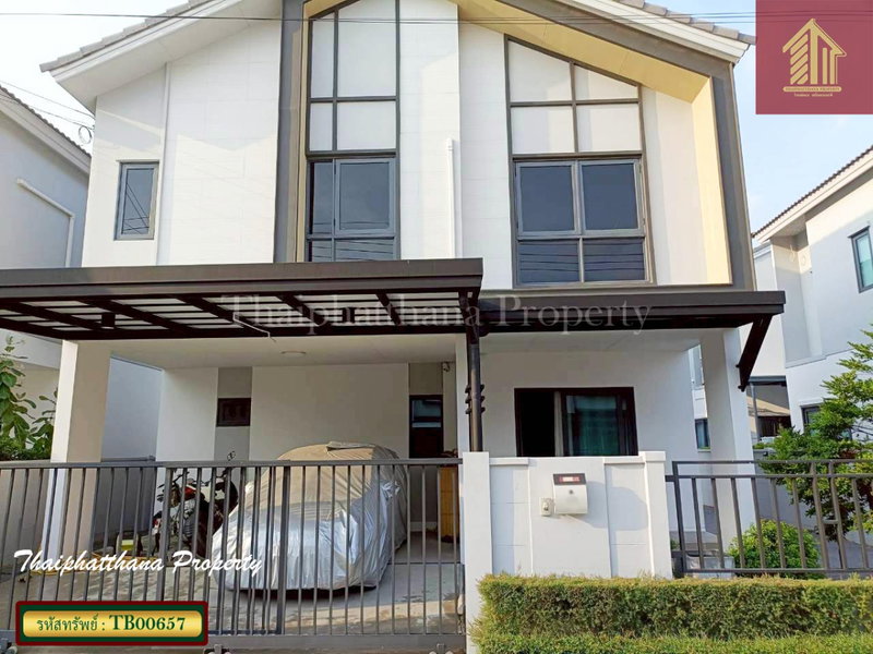 ขายบ้านเดี่ยว : หมู่บ้านเซนส์ บางนา-สุวรรณภูมิ บ้านสวยสภาพใหม่ สไตล์สแกนดิเนเวียน ตกแต่งพร้อมเข้าอยู่