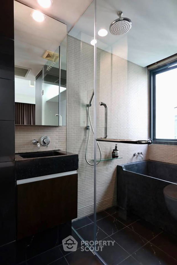 picture 2-BR Condo at Siamese Gioia near MRT Phetchaburi (ID 2969457) - 6/12