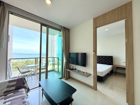 Hot Sale The Riviera Wongmat Beach *Goreigner Name*