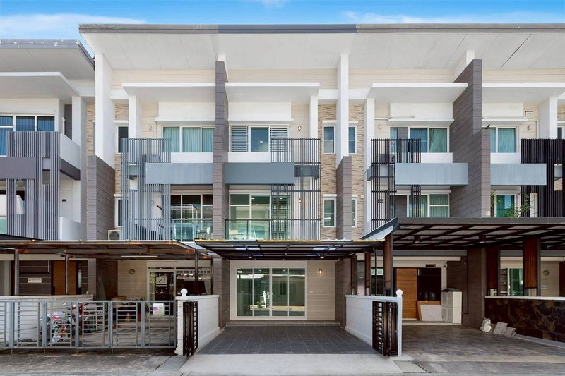 ขายทาวน์โฮม :  ทาวน์โฮม 3 ชั้น หมู่บ้านทาวน์พลัส เกษตร-นวมินทร์ รีโนเวทใหม่ ทำเลดี นวลจันทร์ บึงกุ่ม พร้อมอยู่