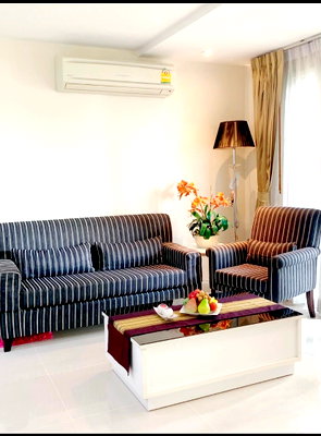 Condos for rent : LE NICE EKAMAI | Spacious 2 Bedrooms | Prime Ekkamai Location