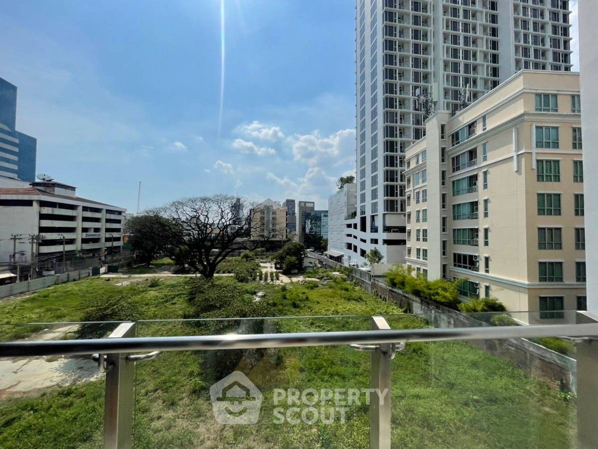 รูป คอนโด 2-ห้องนอน ที่ อิสสระ แอท 42 สุขุมวิท คอนโดมิเนียม ใกล้ BTS เอกมัย (ID 891565) - รูปที่ 9/9