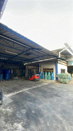 picture Land with buildings + house + warehouse, including factory license (Form 4). - 2/12