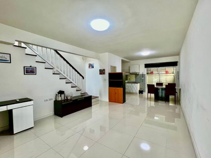 รูปภาพ ให้เช่า Townhome 3 ชั้น โครงการ Town Avenue พระราม 9 – กรุงเทพกรีฑา 7 ใกล้ถนนรามคำแหง 60 และทางด่วน เดินทางสะดวก