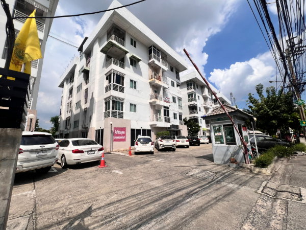 picture **Owner selling directly*** 📌 Condo for sale: JW Suite Chokchai 4, Studio, 5th floor, Building E. Pets allowed (previously kept as pets) - 24/25