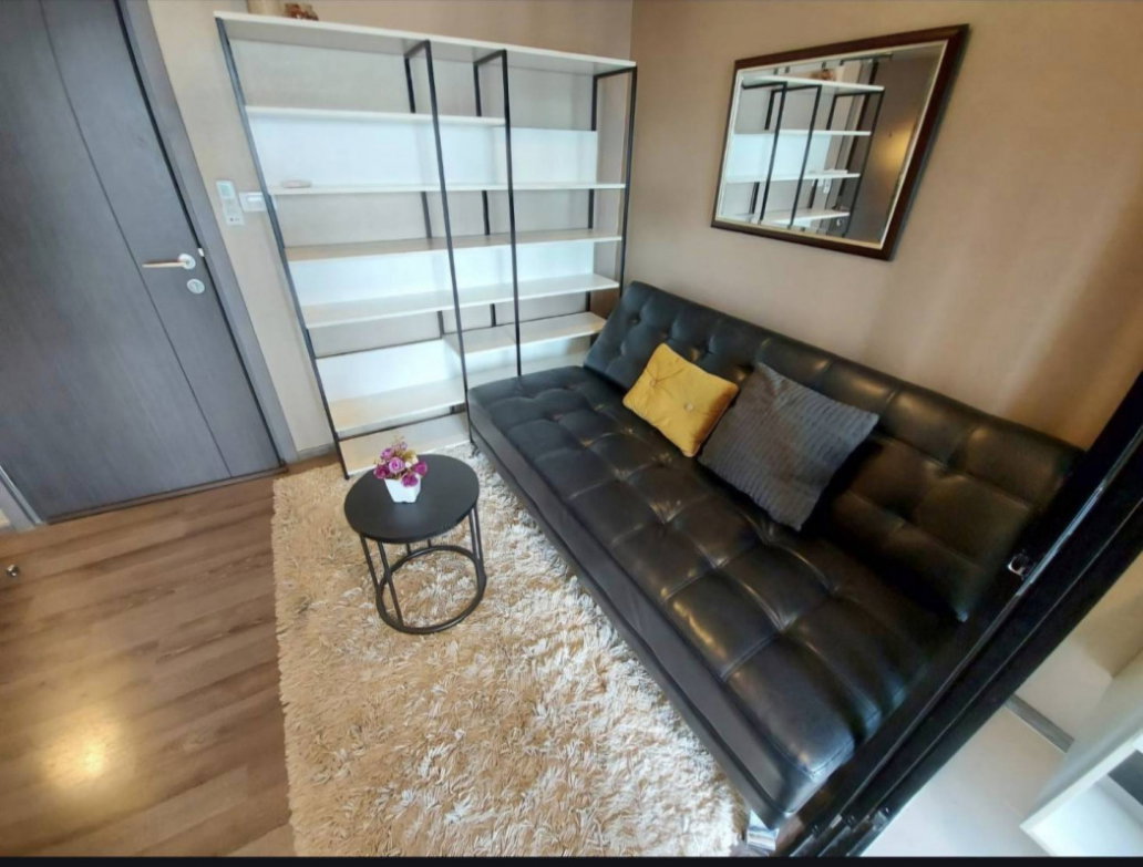 รูป ให้ เช่าคอนโด Modern City Living at The Base Park East Sukhumvit 77 | 1 Bed Near BTS On Nut - รูปที่ 3/8