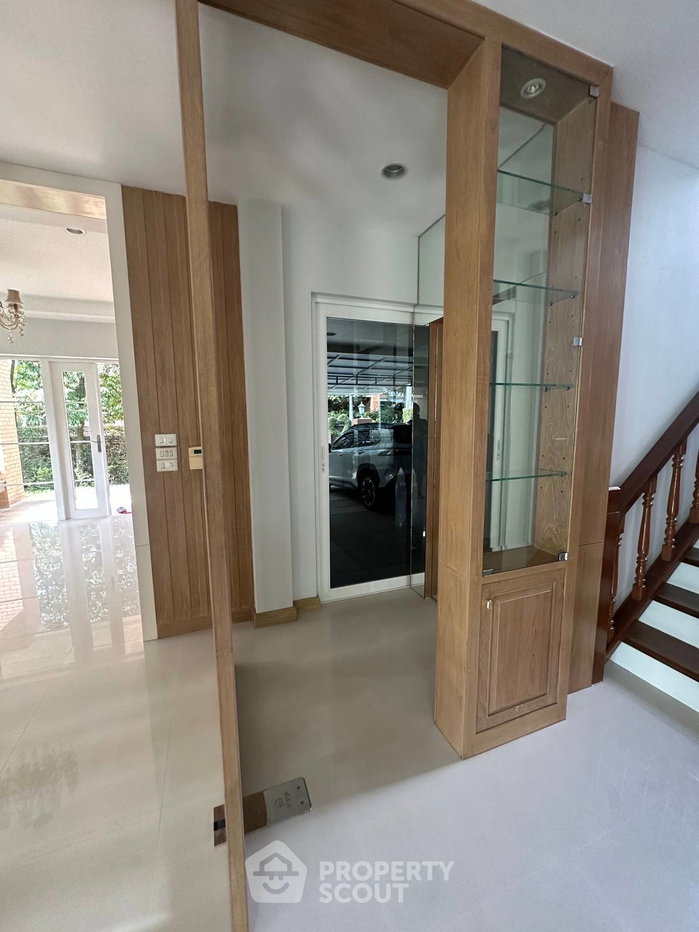 รูป บ้าน 4-ห้องนอน ที่ ลัดดารมย์ อีลีแกนซ์ พระราม 5-2 ใน บางขุนกอง (ID 2972380) - รูปที่ 27/38