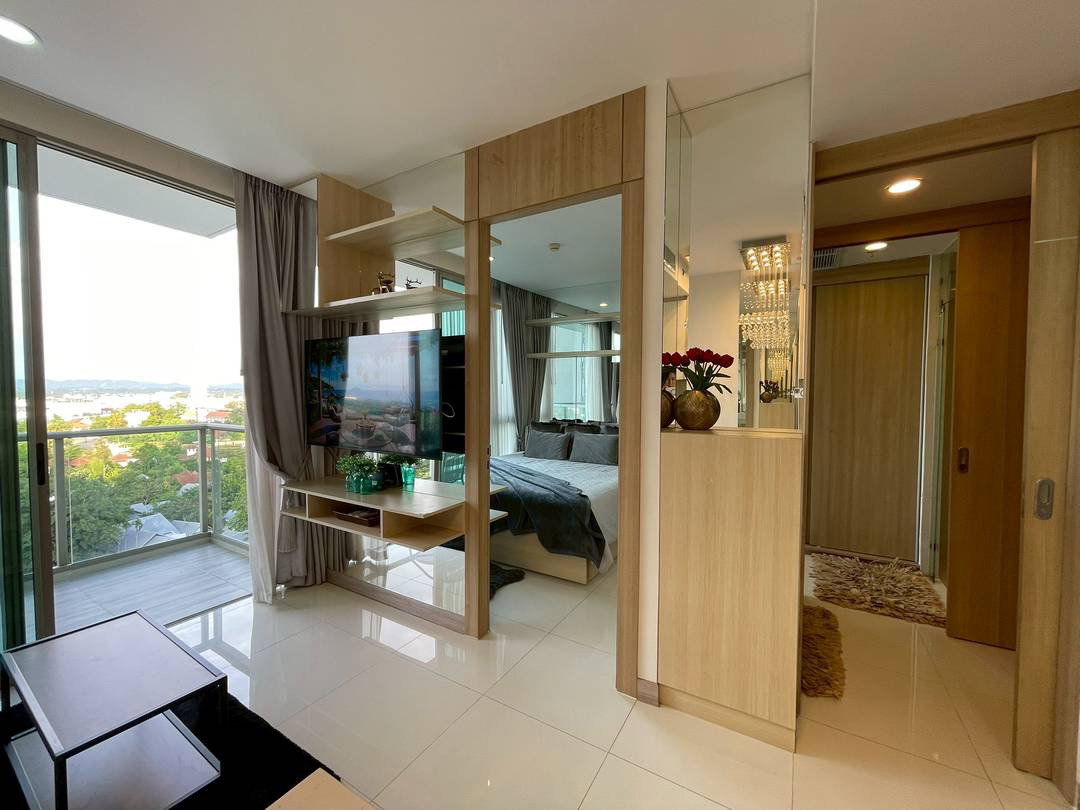 picture For sale The Riviera Wongmat Beach Corner Room - 2/34