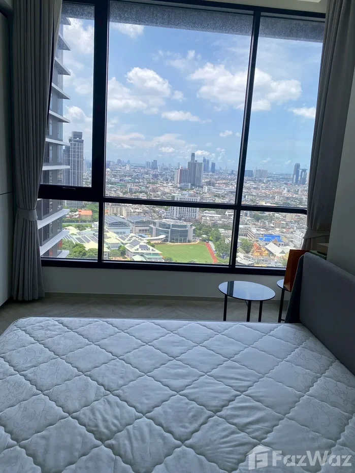 picture Riverside lifestyle with convenient access to Bangkoks CBD 6441245 - 3/29