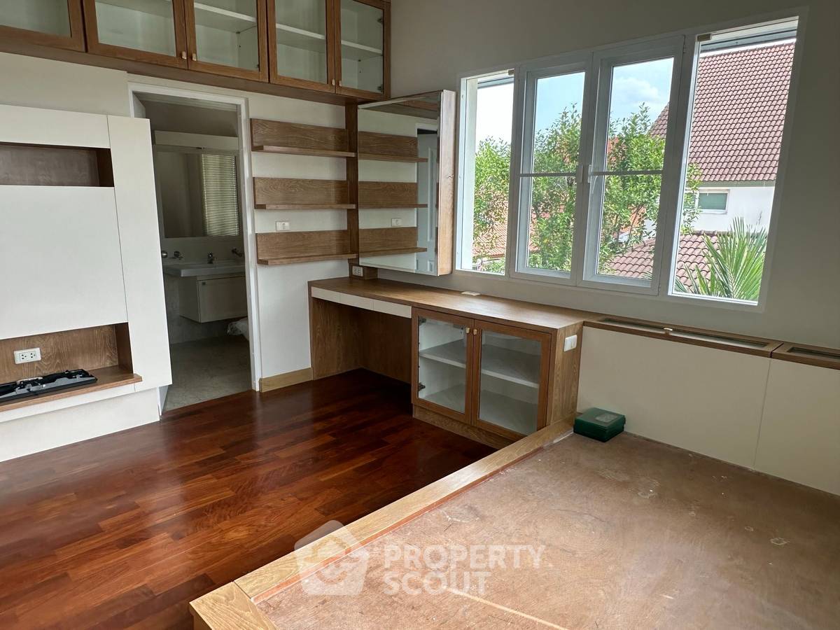 รูป บ้าน 4-ห้องนอน ที่ ลัดดารมย์ อีลีแกนซ์ พระราม 5-2 ใน บางขุนกอง (ID 2972380) - รูปที่ 36/38