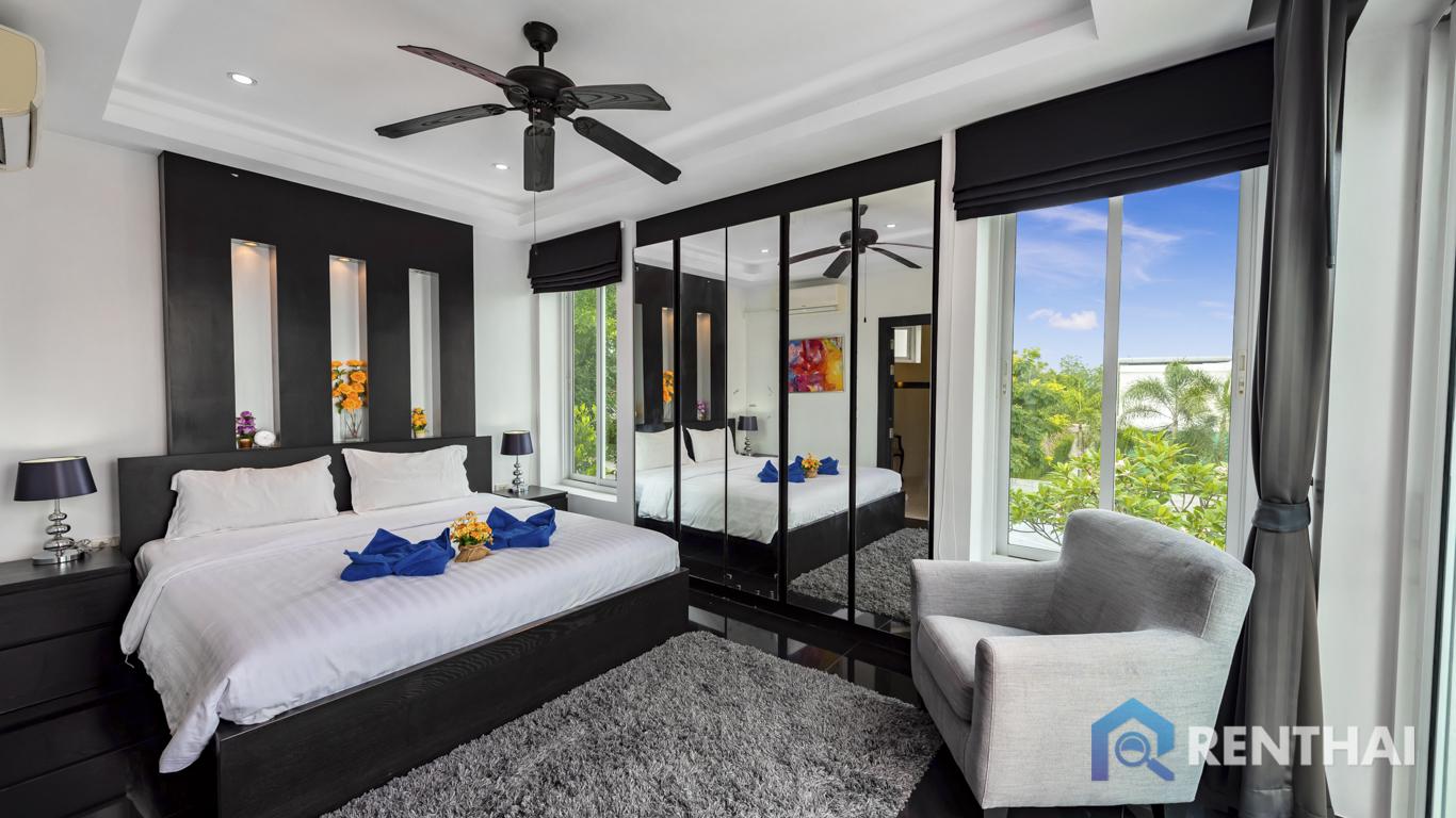 รูป บ้านสุดหรูสไตล์โมเดิร์น ในสนามกอล์ฟฟินิกซ์ - รูปที่ 11/20