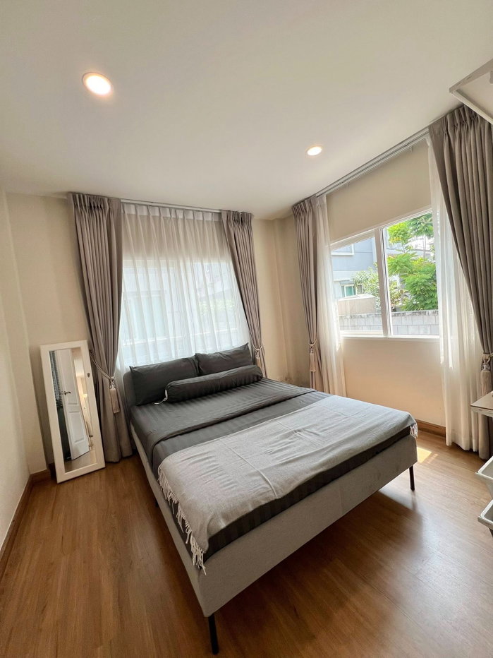 รูป ปล่อยเช่า หมู่บ้าน Centro บางนา-วงแหวน ⭐️ บ้านขนาด 61 ตรว. พื้นที่ใช้สอย 200 ตรม. - 4 ห้องนอน - 3 ห้องน้ำ - รูปที่ 10/31
