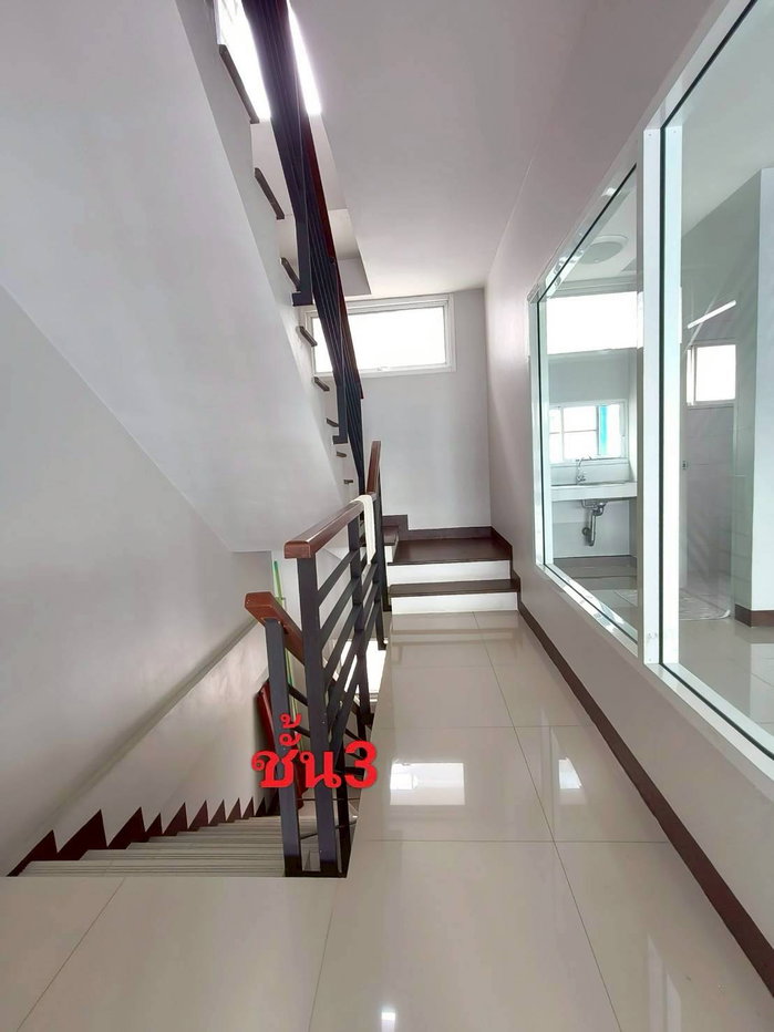 รูป อาคารพาณิชย์ 4 ชั้น ทำเลทอง ติดถนนพัฒนาชนบท4 ลาดกระบังซอย 1 ใกล้สนามบินสุวรรณภูมิ แอร์พอร์ตลิงค์ - รูปที่ 13/21