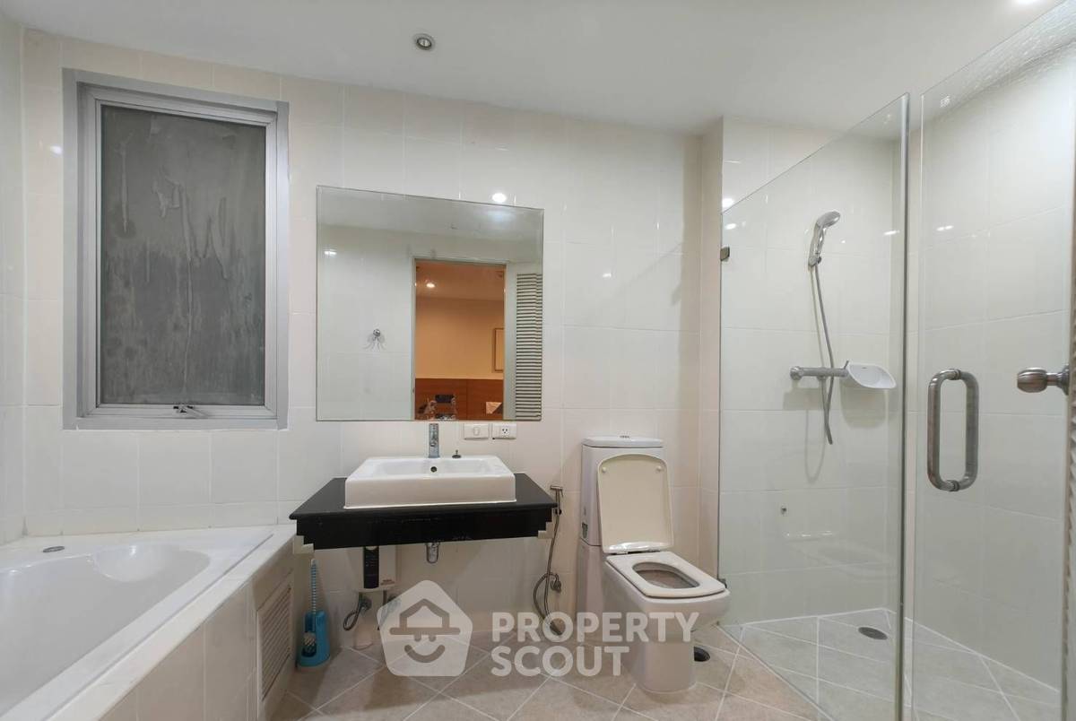 picture 3-BR Condo at The Master Centrium Asoke-Sukhumvit near MRT Sukhumvit (ID 2970094) - 10/30