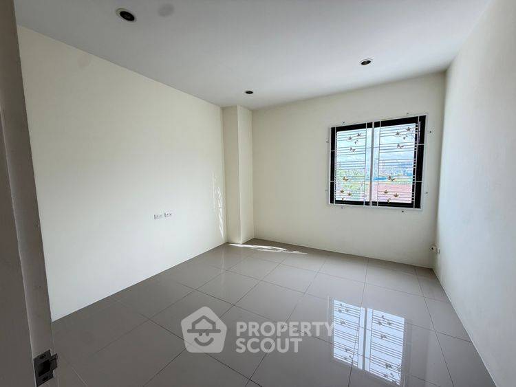 รูป ทาวน์เฮ้าส์ 3-ห้องนอน ใน ปากเกร็ด (ID 2972222) - รูปที่ 7/7