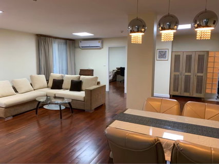 For Sale ! Newly renovated 2 Bedrooms at 49 Plus Condominium, 105 sq.m., Fully Furnished (860m. from Thong Lo BTS Station.)