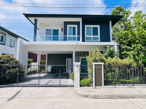 ✅House for rent in Siwalee Sankamphaeng project, near Central Festival, 42,000 baht. ☎️064-792-4426 (Ben)