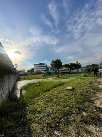 picture Land with buildings + house + warehouse, including factory license (Form 4). - 7/12