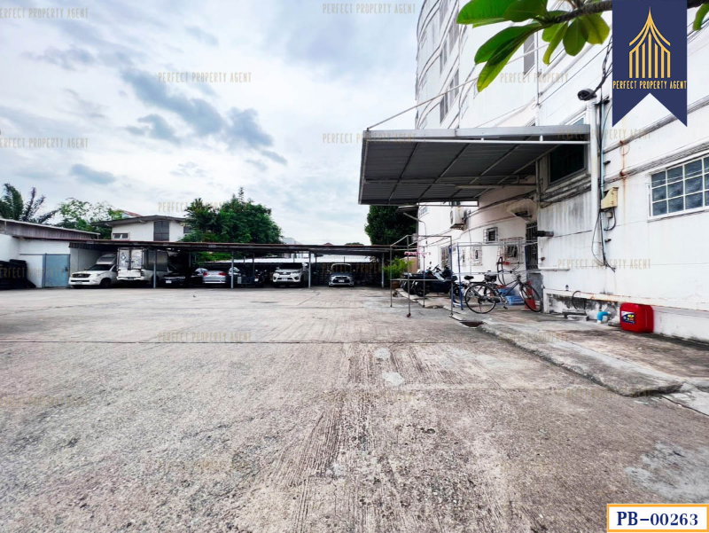 รูป ขาย อพาร์ทเม้นท์ ลาดพร้าว 80 ราคาถูก 108 ห้อง มีที่จอดรถ เหมาะแก่นักลงทุน วังทองหลาง - รูปที่ 4/14