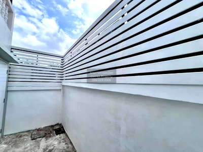 Townhouses for sale Samut Prakarn : For Sale Townhouse/Townhome  , Sap Mongkhon 1 , newly renovated , Phraek Sa , Mueang Samut Prakan , Samut Prakarn , CX-110041 ✅ Live chat with us ADD LINE @connexproperty ✅